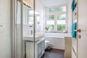 Vermietete Altbauwohnung mit Balkon im Herzen von Sülz – Die vollständige Adresse der Immobilie erhältst du vom Anbieter., 50937 Sülz, Köln – Vorschaubild 4