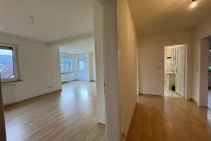 Helle 3-Zimmer-EG-Wohnung mit großer Terrasse & neuer Einbauküche in Stuttgart-Gablenberg- befristet – Albert-Schäffle-Straße 53, 70186 Gablenberg, Stuttgart – Vorschaubild 7