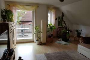 Viel Platz in Egling: 4-Zimmer-Dachgeschosswohnung mit Balkon und großer Dachterrasse