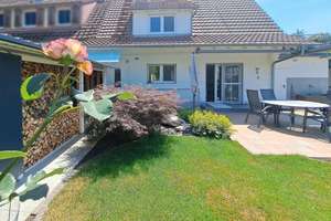 Ankommen. Einziehen. Zuhause sein.
Liebevoll gepflegte DHH in Niederweiler – Die vollständige Adresse der Immobilie erhältst du vom Anbieter., 79379 Müllheim – Vorschaubild 15