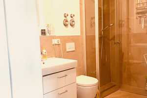 ***Domblick! Einzigartige, neuwertige 2-Raum-Wohnung mit gehobener Innenausstattung in Regensburg – Hemauerstraße 25, 93047 Regensburg – Vorschaubild 10