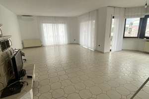 Großzügiges Wohnen: 4-Zimmer-Wohnung in Mannheim-Rheinau