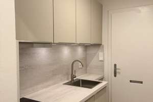 Möblierte 1 Zimmer-Wohnung, Erstbezug nach Sanierung, 50 Meter zu den nächsten ÖPNV – Die vollständige Adresse der Immobilie erhältst du vom Anbieter., 81679 Altbogenhausen, München – Vorschaubild 4