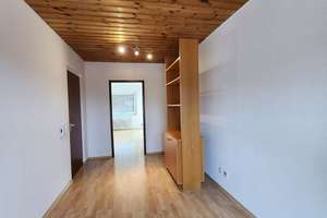 Gepflegte 4,5-Zimmer-Wohnung mit Balkon in ruhigem Mehrfamilienhaus – Reutlingen – Die vollständige Adresse der Immobilie erhältst du vom Anbieter., 72762 Reutlingen-Mitte, Reutlingen – Vorschaubild 19