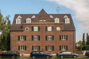 3-Zimmer Wohnung in denkmalgeschützem Altbau