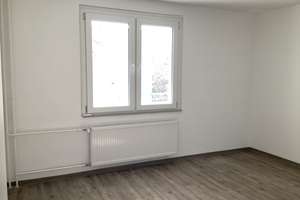 Großzügig geschnittene 2-Zimmer Erdgeschosswohnung – Donauschwabenstr. 8 A, 33609 Heepen, Bielefeld – Vorschaubild 3