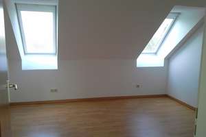 Sehr schöne und gut aufgeteilte 2 1/2 Raum Dachgeschosswohnung – Kriemhildstr. 17, 45892 Resse, Gelsenkirchen – Vorschaubild 8