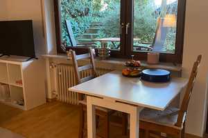 Stilvolle 1-Raum-Souterrain-Wohnung mit Balkon und Einbauküche in Heidelberg – Heidelberg – Vorschaubild 4