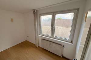 Attraktive 9-Zimmer-Wohnung mit Einbauküche in zentraler Lage von Gelsenkirchen – Fürstinnenstraße 32, 45883 Feldmark, Gelsenkirchen – Vorschaubild 6