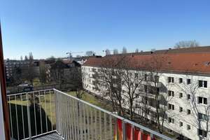 Charmante möblierte 1,5-Zimmer-Dachgeschosswohnung im schönen Weitlingkiez – Zachertstraße 8, 10315 Friedrichsfelde, Berlin – Vorschaubild 2