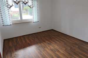 Suchen Sie ein großes Zuhause, zum Wohnen und Arbeiten  mit Wintergarten und Südterrasse? – Hof (Kreis) – Vorschaubild 10