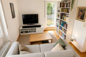 Charmante 2,5‑Zimmer‑Wohnung in Halbhöhenlage mit Aussicht & Garage – Die vollständige Adresse der Immobilie erhältst du vom Anbieter., 70199 Weinsteige, Stuttgart – Vorschaubild 2
