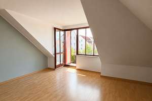 Über den Dächern von Dresden – charmante 2-Zimmer-Dachgeschosswohnung mit Balkon & Tiefgarage – 1217 Leubnitz-Neuostra, Dresden – Vorschaubild 6