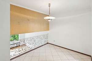*WALDTRUDERING AUFGEPASST* Charmantes Split-Level-Reihenhaus in begehrter Lage – Die vollständige Adresse der Immobilie erhältst du vom Anbieter., 81827 Waldtrudering, München – Vorschaubild 6