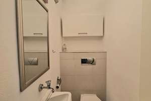 Einziehen & wohlfühlen: Stilvoll möblierte Maisonette-Wohnung mit 2x Balkonen, EBK & Einzelgarage – Die vollständige Adresse der Immobilie erhältst du vom Anbieter., 70619 Sillenbuch (Ortsteil), Stuttgart – Vorschaubild 7