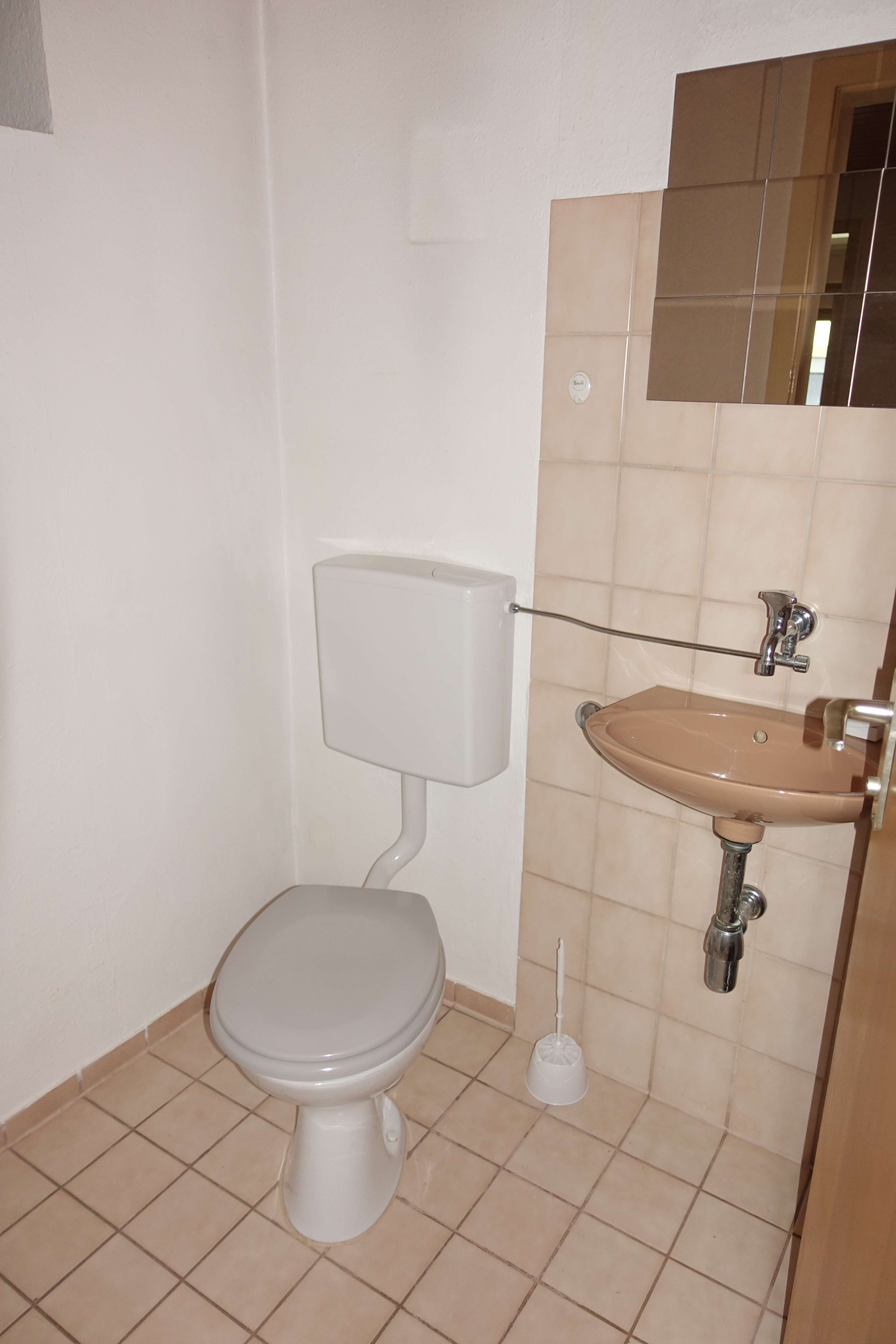 Immobilie in Aichtal - Ruhig gelegene 2-Zimmer-Wohnung im Dachgeschoss in Aichtal-Grötzingen - Bild 11