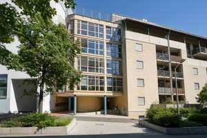 VON POLL | Helle 3-Zimmer-Wohnung mit Tiefgaragenstellplatz und Kapitalanlage-Potenzial – Die vollständige Adresse der Immobilie erhältst du vom Anbieter., 90419 St. Johannis, Nürnberg – Vorschaubild 2