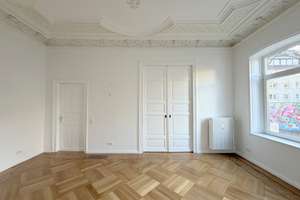 - Prachtvolle Stuckdecken - Stilvolle 3-Zimmer Altbauwohnung mit hohen Decken – Am Dobben 70, 28203 Ostertor, Bremen – Vorschaubild 3