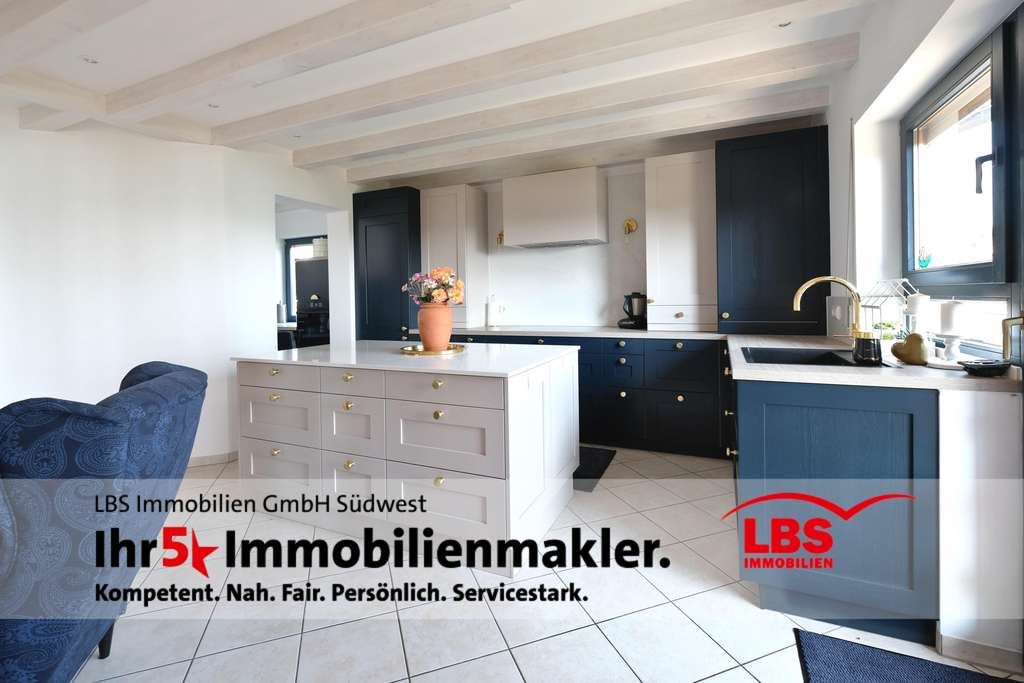 Immobilie in Neuhausen - Exklusives Anwesen mit ELW & weiteren Highlights! - Bild 2