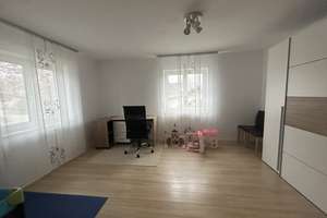 Großzügiges Anwesen mit 2 Doppelhaushälften, Maschinenhalle und Nebengebäude – Die vollständige Adresse der Immobilie erhältst du vom Anbieter., 89584 Ehingen (Donau) – Vorschaubild 12