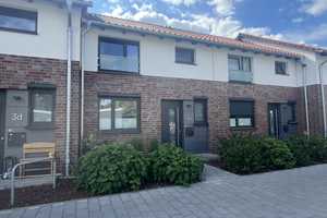 Freundliches und vollst. renoviertes 4-Zimmer-Reihenhaus mit geh. Innenausstattung und EBK