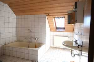 Viel Platz, viele Möglichkeiten! Solides Haus für Handwerker in ruhiger Umgebung. – Donau-Ries (Kreis) – Vorschaubild 12