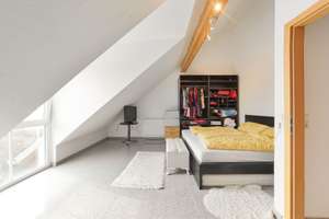 Reihenmittelhaus in Grimmelfingen | 5 Zimmer, Garten & Garage | Ulm

 – Die vollständige Adresse der Immobilie erhältst du vom Anbieter., 89081 Grimmelfingen, Ulm – Vorschaubild 12