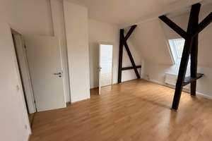 Tolle 7-Raum-DG-Wohnung mit Balkon in Chemnitz-Kappel – Steinstr. 6, 9116 Kappel, Chemnitz – Vorschaubild 10