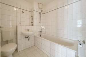 SCHÖNES MOABIT! HELLE UND KLASSISCH SCHÖNE ALTBAUWOHNUNG IN ATTRAKTIVER LAGE! PROVISIONSFREI! – Lübecker Straße 29, 10559 Moabit, Berlin – Vorschaubild 20
