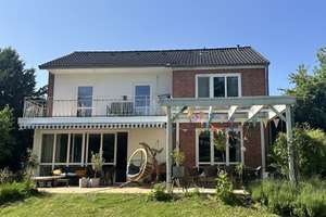 Molfsee Dorf- Grüne Oase: Architektenhaus mit riesigem Grundstück und raffinierter Ebenenstruktur – Die vollständige Adresse der Immobilie erhältst du vom Anbieter., 24113 Molfsee – Vorschaubild 31