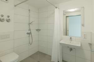 Zentrale, bezugsfertige Studentenwohnungen – Appartement mit Morgensonne und Aussicht – Die vollständige Adresse der Immobilie erhältst du vom Anbieter., 86159 Hochfeld, Augsburg – Vorschaubild 6