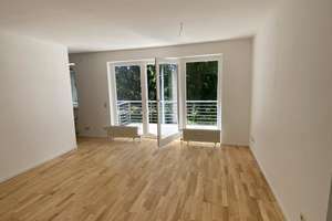 Provisionsfrei – Freie 2-Zi Wohnung mit Balkon und Tiefgaragenstellplatz in Niendorf/ Eimsbüttel