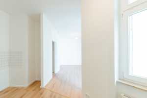 Frisch renovierte 2-Zimmer-Wohnung mit Balkon in Berlin-Wilhelmsruh – 50 m² in guter Lage – Berlin – Vorschaubild 4
