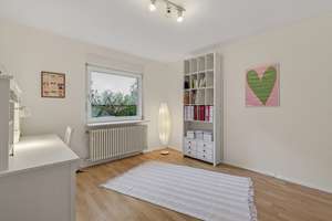 Einfamilienhaus mit großer Einliegerwohnung - Ideal für Familien oder das Büro im eigenen Haus – Die vollständige Adresse der Immobilie erhältst du vom Anbieter., 76227 Durlach, Karlsruhe – Vorschaubild 10
