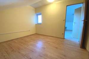 3-Zimmer-Dachgeschosswohnung mit Garten – Die vollständige Adresse der Immobilie erhältst du vom Anbieter., 85049 West, Ingolstadt – Vorschaubild 11