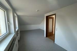 Gemütlich mit Schrägen- Umzug erwägen! – Schefflerstr. 26A, 38126 Viewegsgarten-Bebelhof, Braunschweig – Vorschaubild 2
