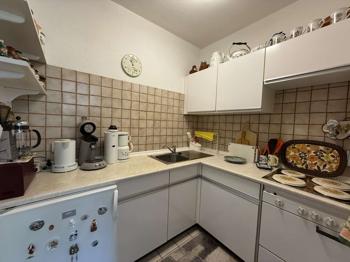 Immobilie in Dobel - Charmante Hochparterre-Wohnung mit Balkon, Gemeinschaftspool & Sauna - Bild 2