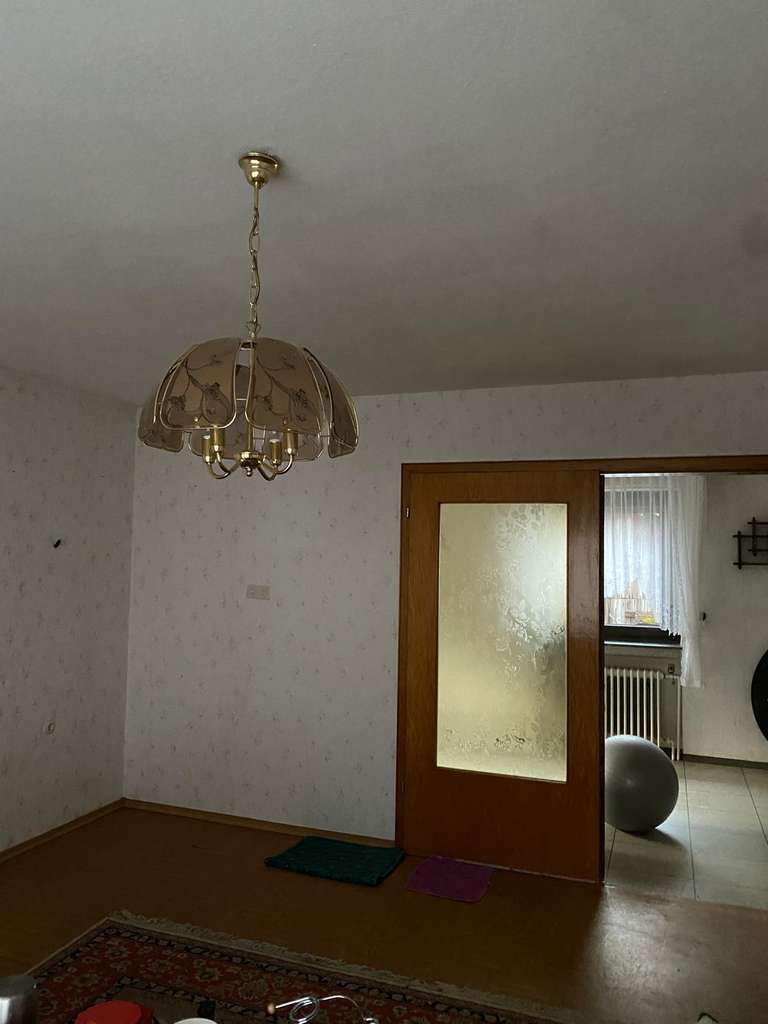 Immobilie in Hohenroda - *** Großzügiges Einfamilienhaus mit Einliegeroption, Garage & Carport *** - Bild 2