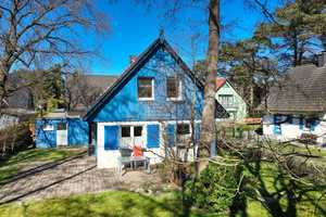 Gemütliches Ferienhaus mit Kamin und Sonnenterrasse in ruhiger & beliebter Lage – Nordvorpommern (Kreis) – Vorschaubild 1