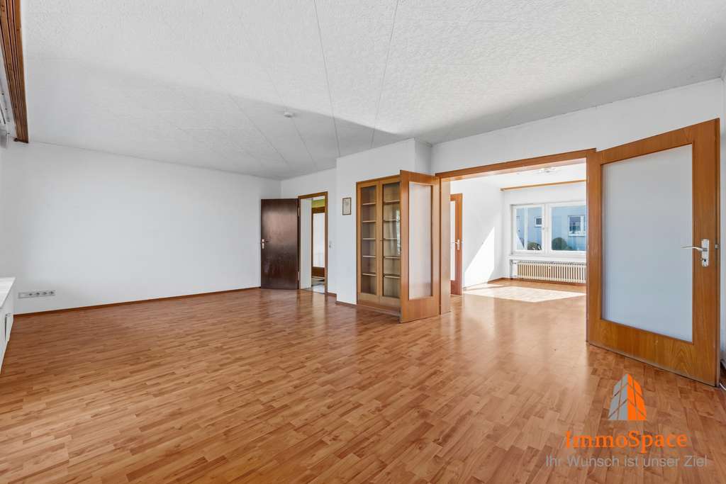 Immobilie in Besigheim - IMMOSPACE ***Viel Platz für Ihre Wohnträume: Großzügiges Zweifamilienhaus in Besigheim*** - Bild 4