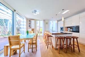 Weitläufiges, modernes Einfamilienhaus mit hohem Wohnkomfort – ideal für die ganze Familie – Die vollständige Adresse der Immobilie erhältst du vom Anbieter., 80997 Moosach-Bahnhof, München – Vorschaubild 5