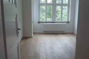 4-Zimmer-Altbau im oberen Gerresheim - 120 qm, hohe Decken, Parkett, Südbalkon, saniert mit Küche – Keldenichstraße 71, 40625 Gerresheim, Düsseldorf – Vorschaubild 2