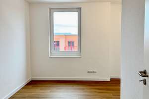 Neubau-Gebiet Hannover KRONSRODE: Einbauküche, gr. Süd-Balkon, Fußbodenheizung, Gäste-Bad, TG, Kellr – Bärenbleek 4B, 30539 Bemerode, Hannover – Vorschaubild 10