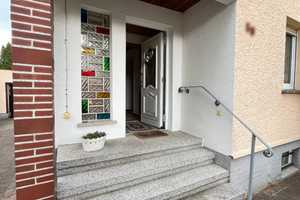 Charmantes Einfamilienhaus mit Keller und Garage in Biesdorf – Berlin – Vorschaubild 3