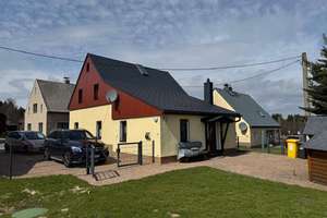 Koffer packen und sofort einziehen! Gemütliches Einfamilienhaus in Kühnhaide! – Die vollständige Adresse der Immobilie erhältst du vom Anbieter., 9496 Marienberg – Vorschaubild 1