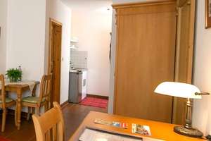 Apartment Nähe Siemens-Campus, ruhig u. grün, gute Nahversorgung – Bayernstr 14, 91052 Anger, Erlangen – Vorschaubild 8