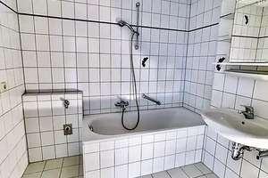 Attraktive und geräumige 2-Zimmer-Wohnung mit Balkon – Hauptstraße 25, 74382 Neckarwestheim – Vorschaubild 9