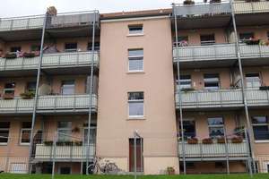 Böhlitz-Ehrenberg: ruhige 2-Zimmer-Wohnung mit Balkon, Einbauküche , Tageslichtbad – Carl-Hinné-Straße 4, 4178 Böhlitz-Ehrenberg, Leipzig – Vorschaubild 2