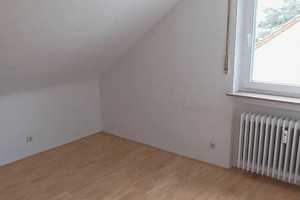 Schöne 3-Zimmer-Dachgeschosswohnung mit gehobener Innenausstattung mit Balkon und EBK in Stuttgart – Sterntalerweg 12, 70567 Stuttgart – Vorschaubild 9