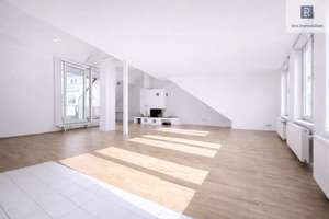 Köln-Severinsviertel // Über den Dächern Kölns // Helle und luftig geschnittene Dachgeschosswohnung